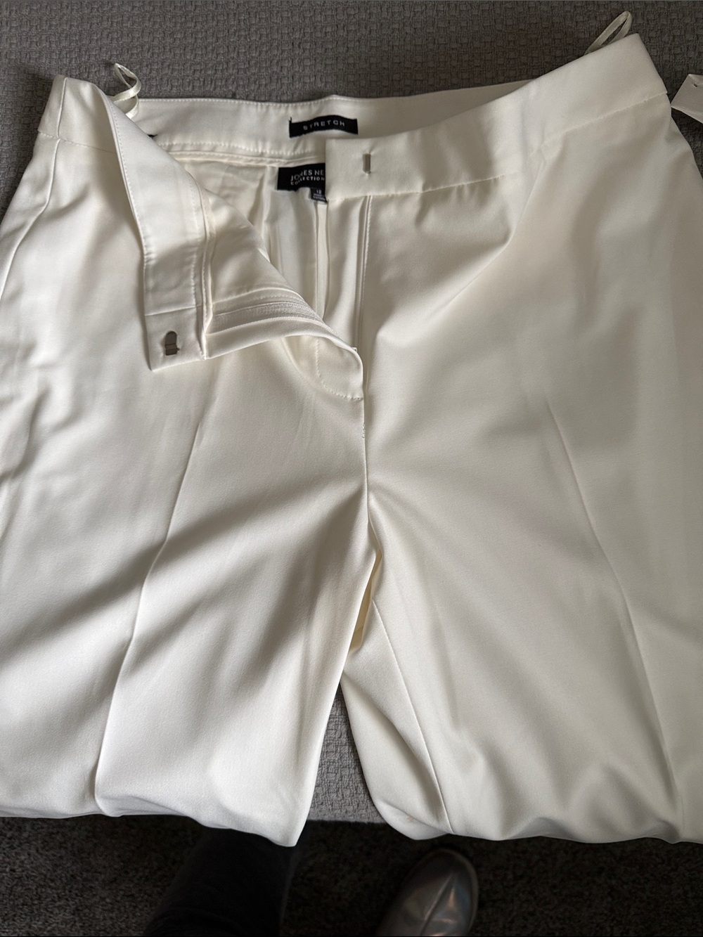 Women's Wide Leg Pants - White - Picture 4 of 4